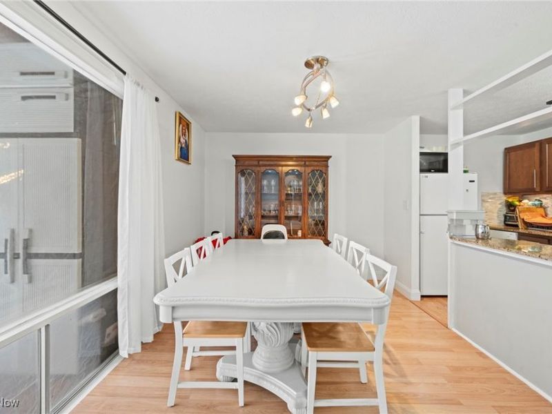 10404 N Church Drive, Unit 409, Cleveland, OH 44130 Photo 16