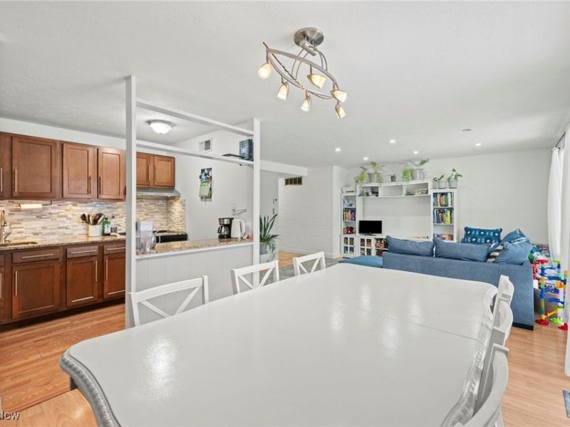 10404 N Church Drive, Unit 409, Cleveland, OH 44130 Photo 17