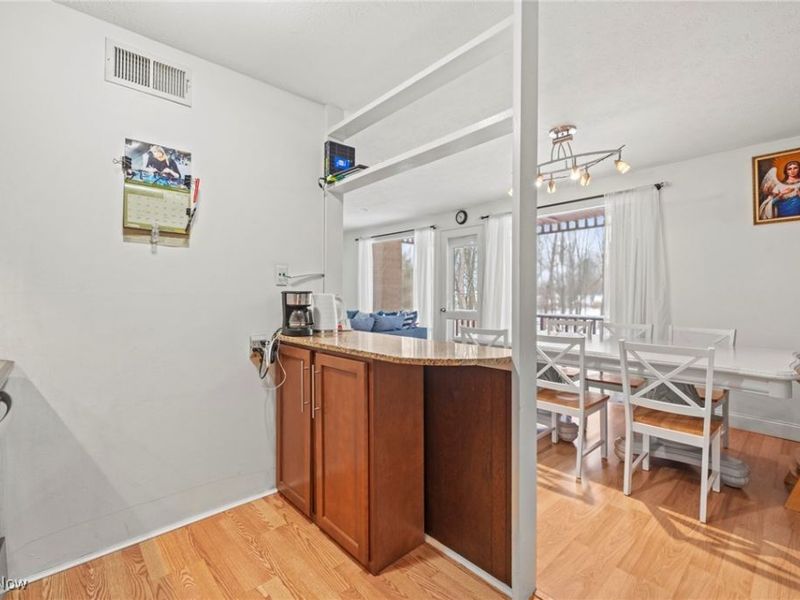 10404 N Church Drive, Unit 409, Cleveland, OH 44130 Photo 21