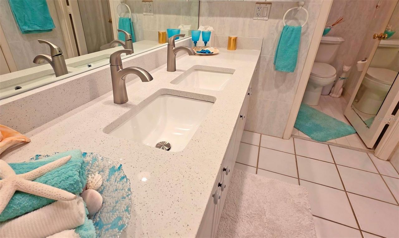 1212 Ben Franklin Drive, Unit 1205, Sarasota, FL 34236 Photo