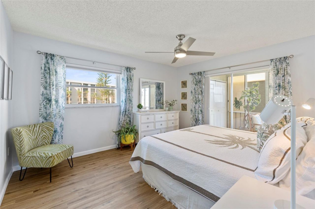 3873 Lake Bayshore Drive, Unit 201, Bradenton, FL 34205 Photo