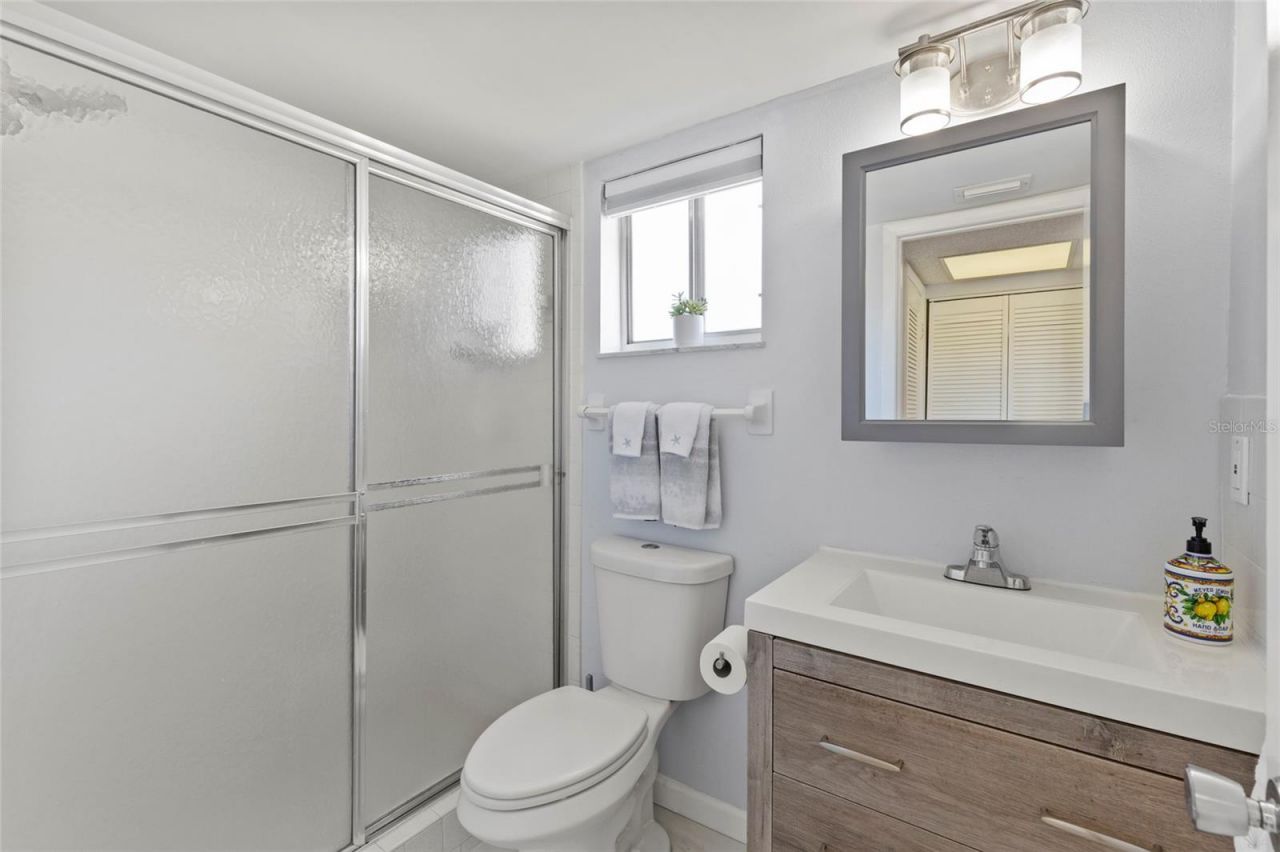 3873 Lake Bayshore Drive, Unit 201, Bradenton, FL 34205 Photo