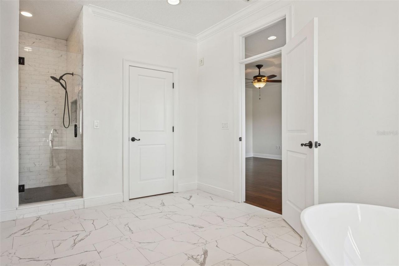 11606 Lipsey Road, Tampa, FL 33618 Photo