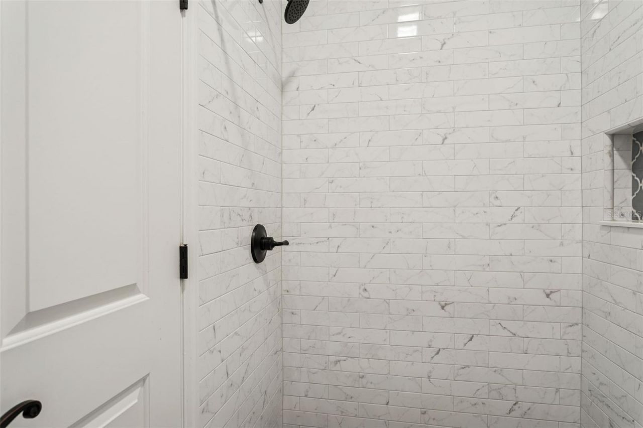 11606 Lipsey Road, Tampa, FL 33618 Photo