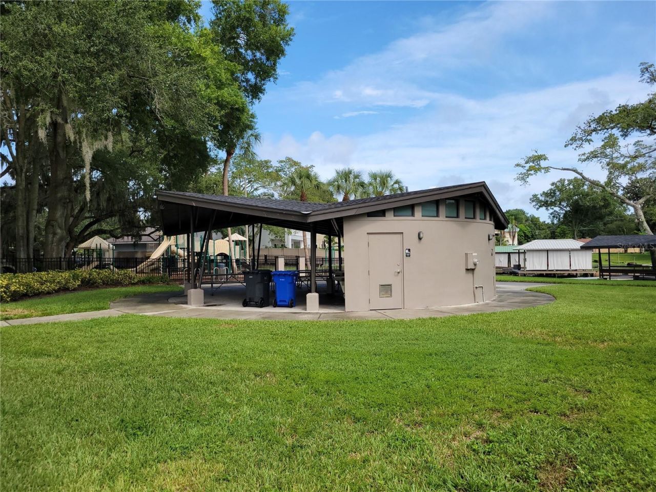 11606 Lipsey Road, Tampa, FL 33618 Photo