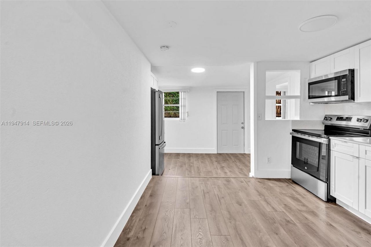 2636 SW 29th Ct, Miami, FL 33133 Photo