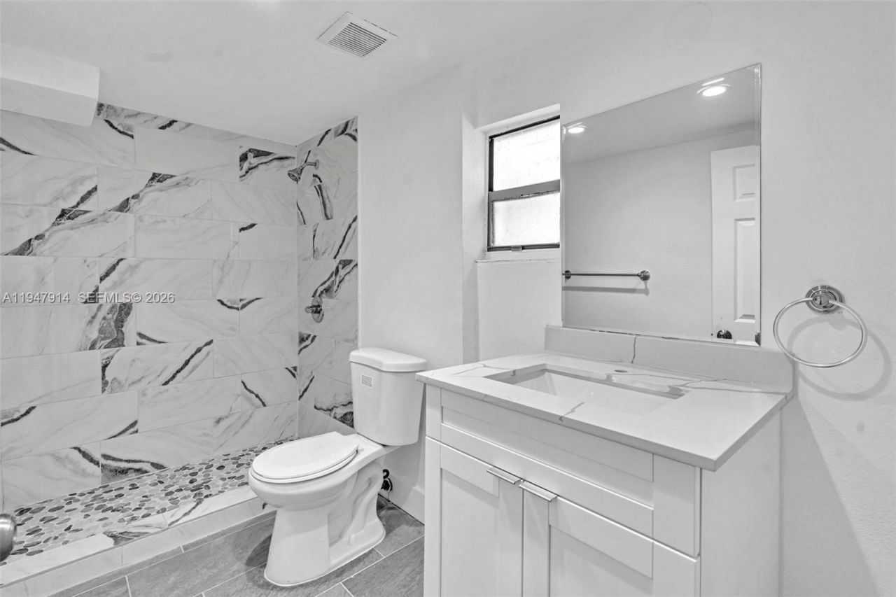 2636 SW 29th Ct, Miami, FL 33133 Photo