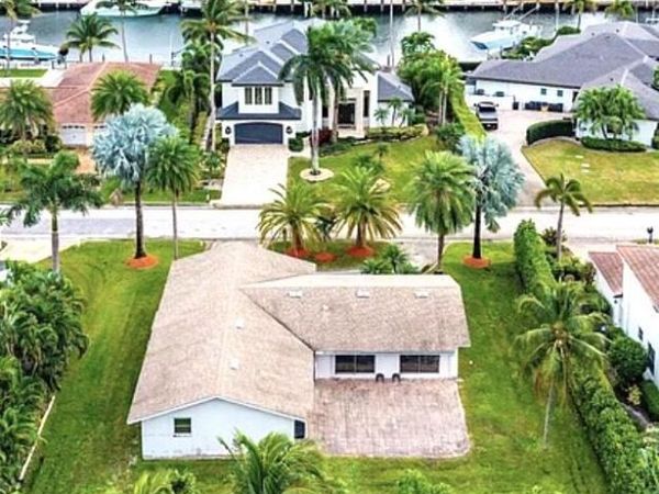 41 Bimini Cove Drive, Ocean Ridge, FL 33435