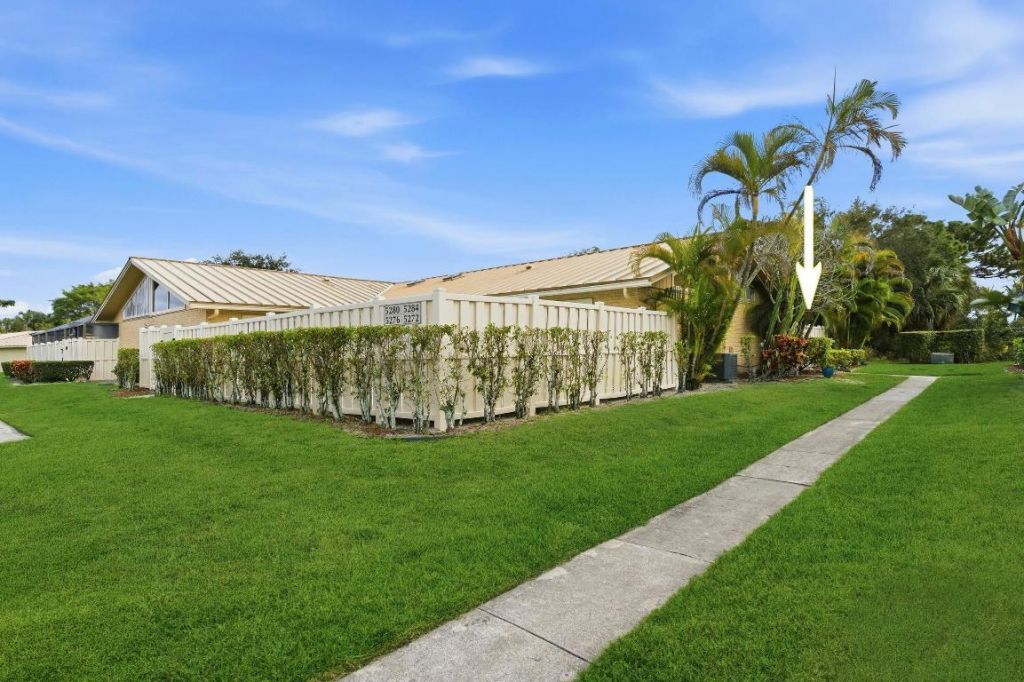 5284 Eagle Lake Drive, Palm Beach Gardens, FL 33418 Photo