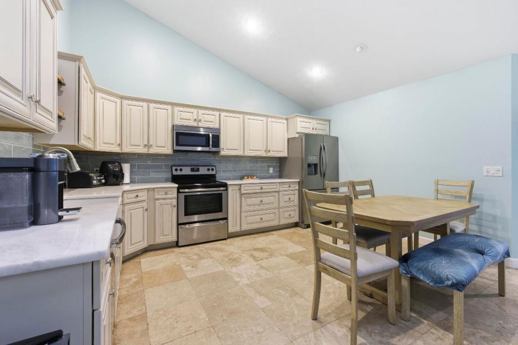 5284 Eagle Lake Drive, Palm Beach Gardens, FL 33418 Photo