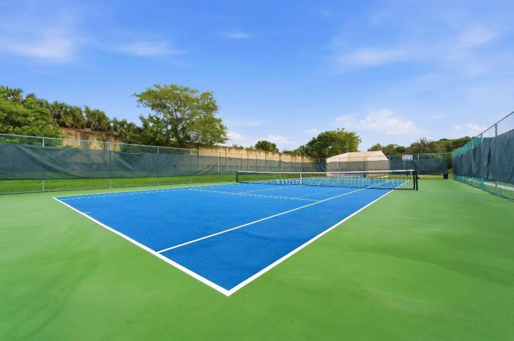 5284 Eagle Lake Drive, Palm Beach Gardens, FL 33418 Photo