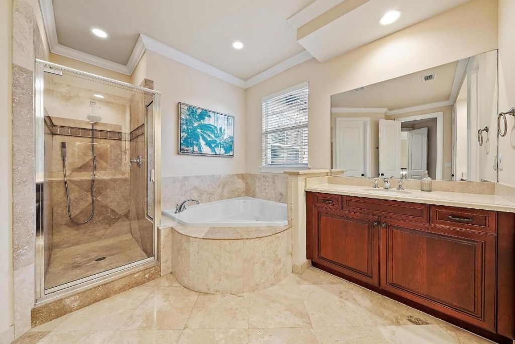 107 Via Poinciana Lane, Boca Raton, FL 33487 Photo