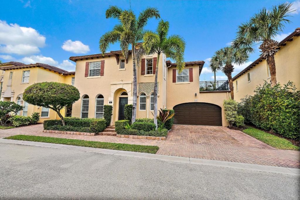 107 Via Poinciana Lane, Boca Raton, FL 33487 Photo