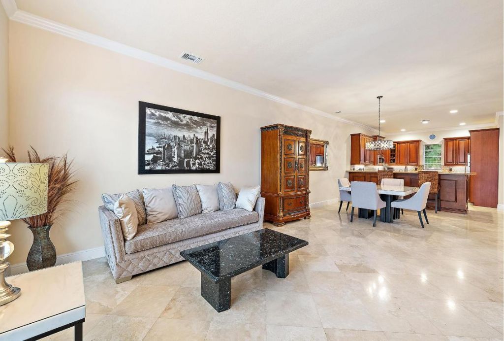 107 Via Poinciana Lane, Boca Raton, FL 33487 Photo