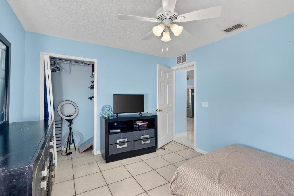 1121 SW Ivanhoe Street, Port Saint Lucie, FL 34983 Photo