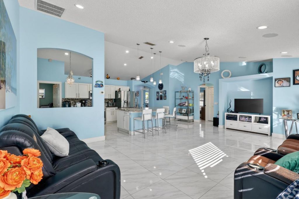 1121 SW Ivanhoe Street, Saint Lucie West, FL 34983 Photo