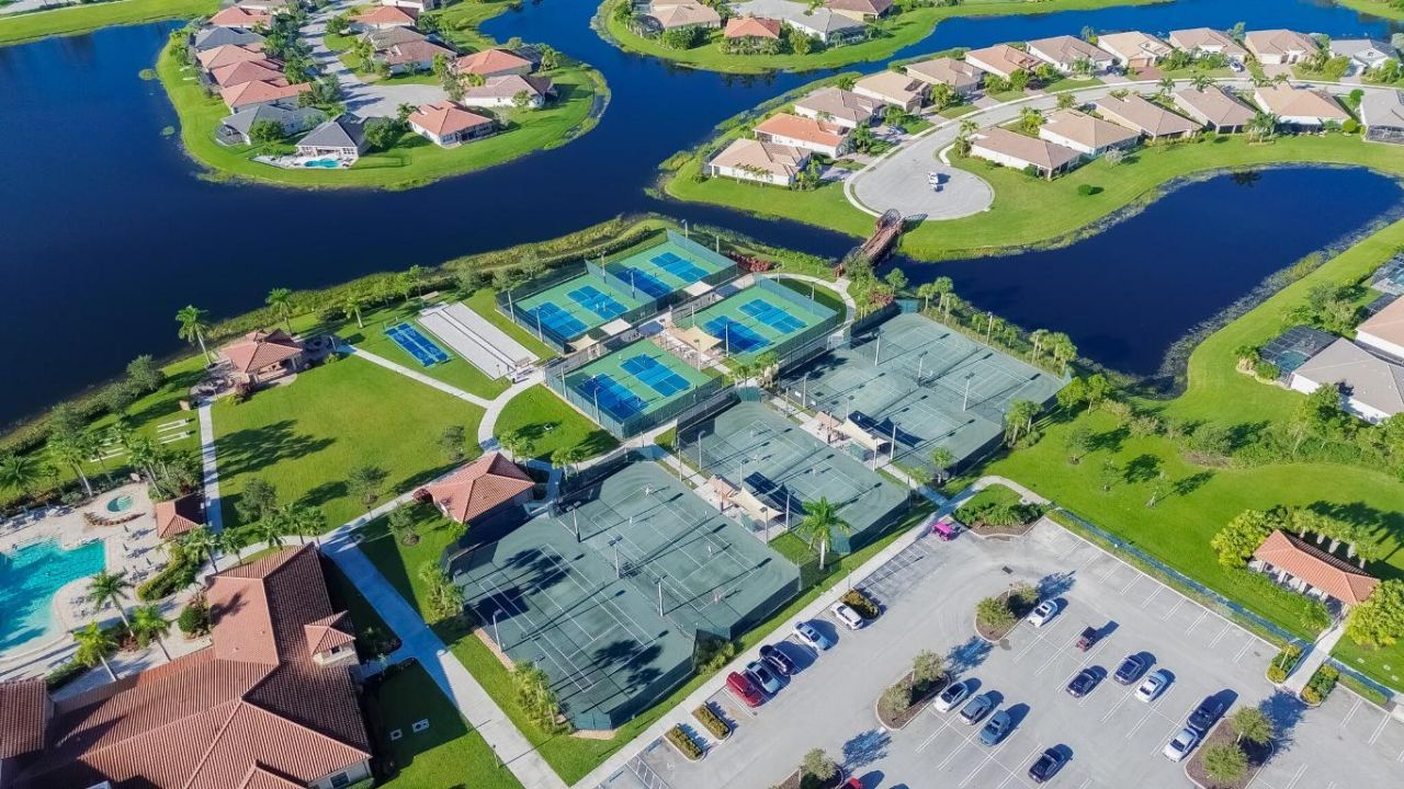 12431 SW Weeping Willow Avenue, Port Saint Lucie, FL 34987 Photo