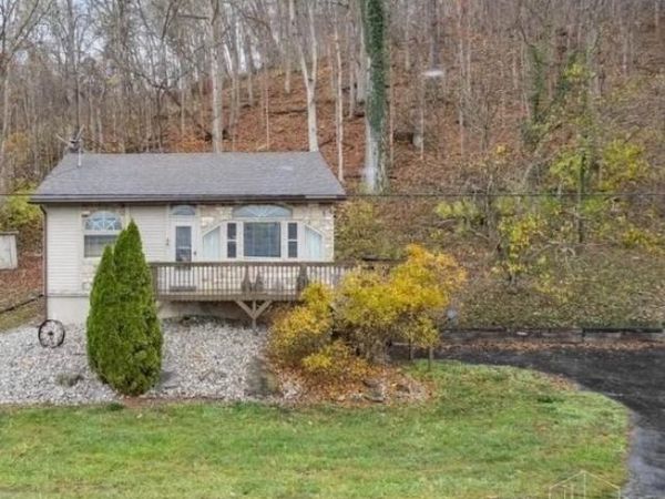 3688 US Rt 52, Manchester, OH 45144