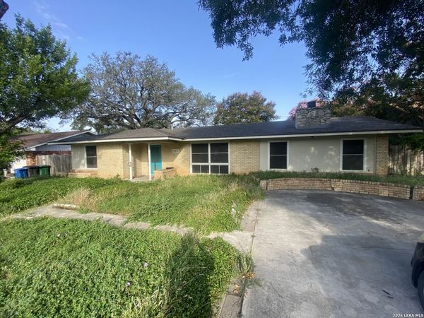 9811 Carolwood Dr, San Antonio, TX 78213