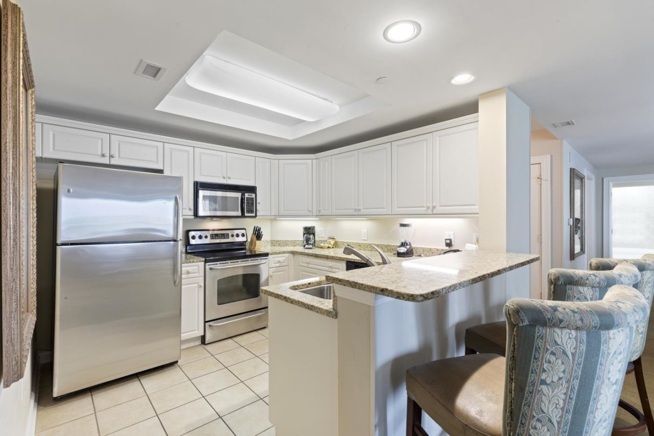 9994 Beach Club Dr. Photo 17