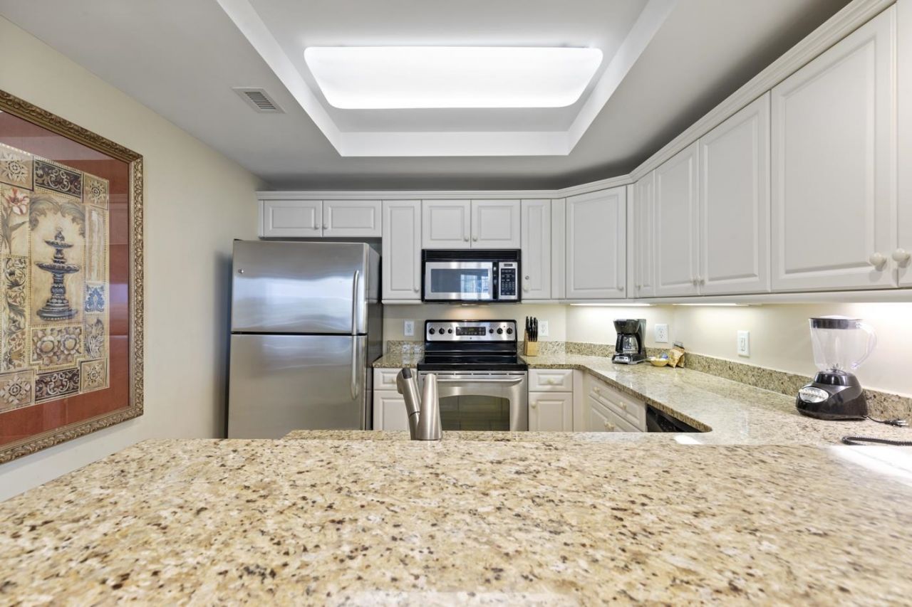 9994 Beach Club Dr. Photo 20