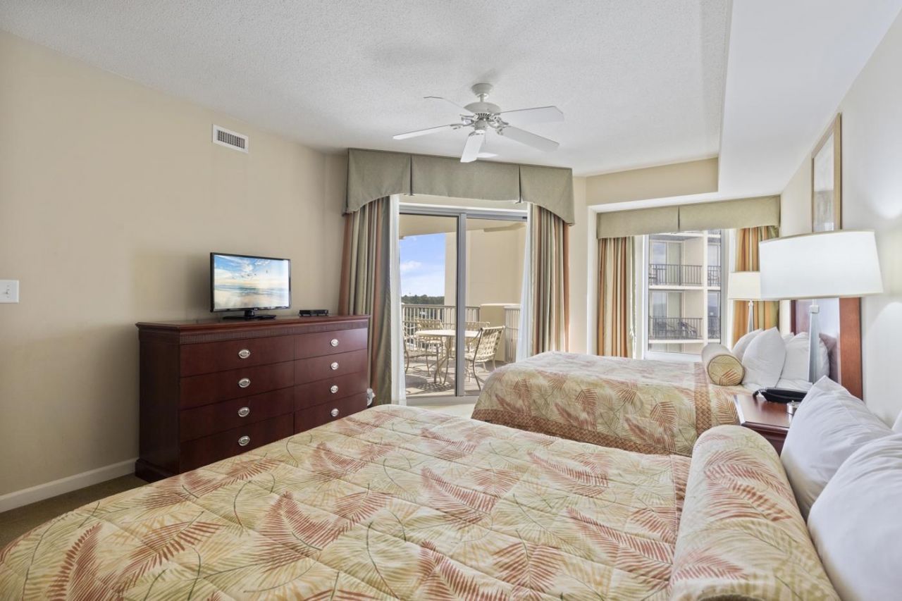 9994 Beach Club Dr. Photo 28