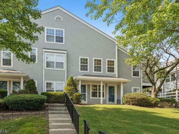 1144 Garrison Ct, Mahwah, NJ 07430