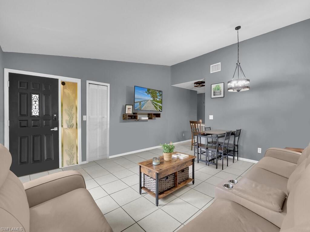 1249 SE 8th St, Unit 108, Cape Coral, FL 33990 Photo