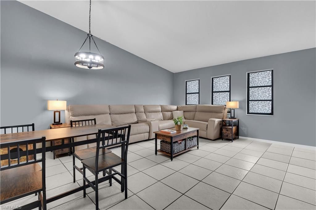 1249 SE 8th St, Unit 108, Cape Coral, FL 33990 Photo