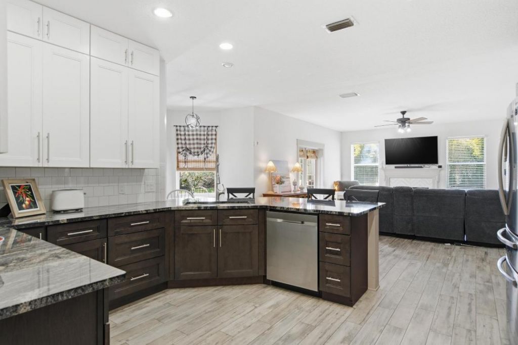 5317 Stately Oaks Street, Fort Pierce, FL 34981 Photo