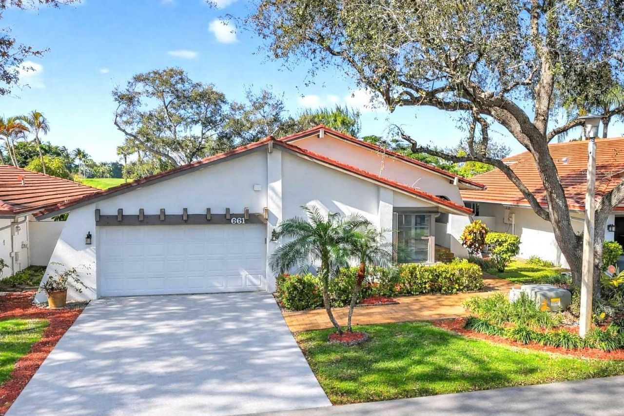 661 Hollows Circle, Deerfield Beach, FL 33442 Photo