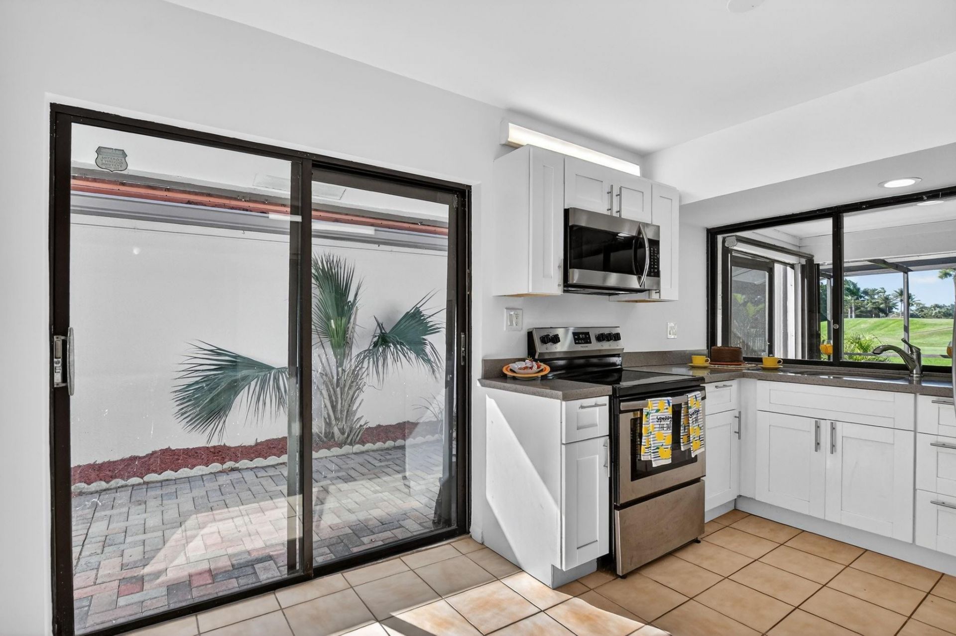 661 Hollows Circle, Deerfield Beach, FL 33442 Photo