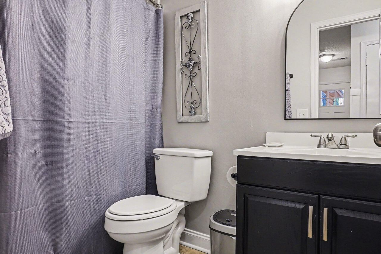 451 Longleaf Drive Photo 19