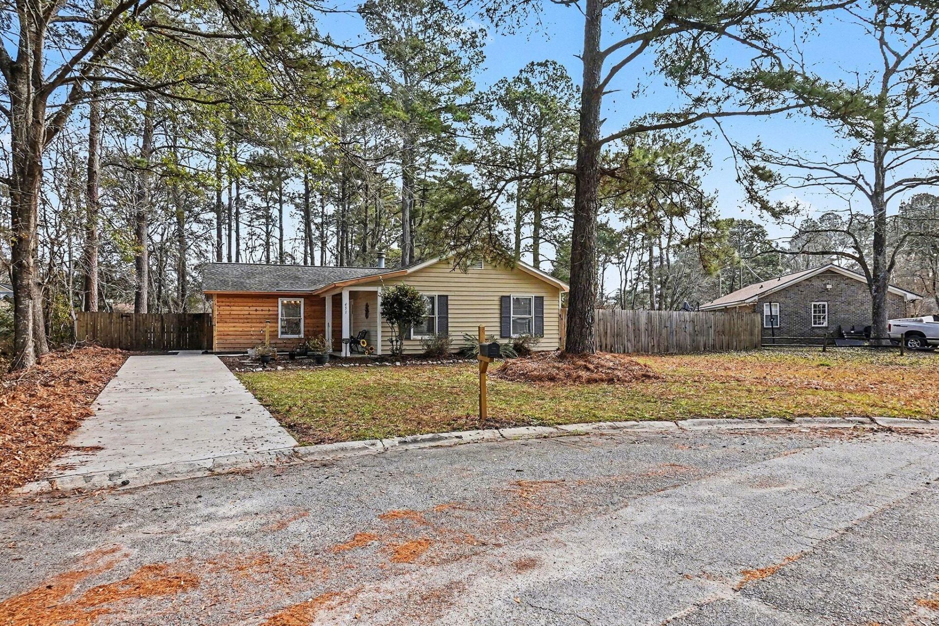 451 Longleaf Drive Photo 2