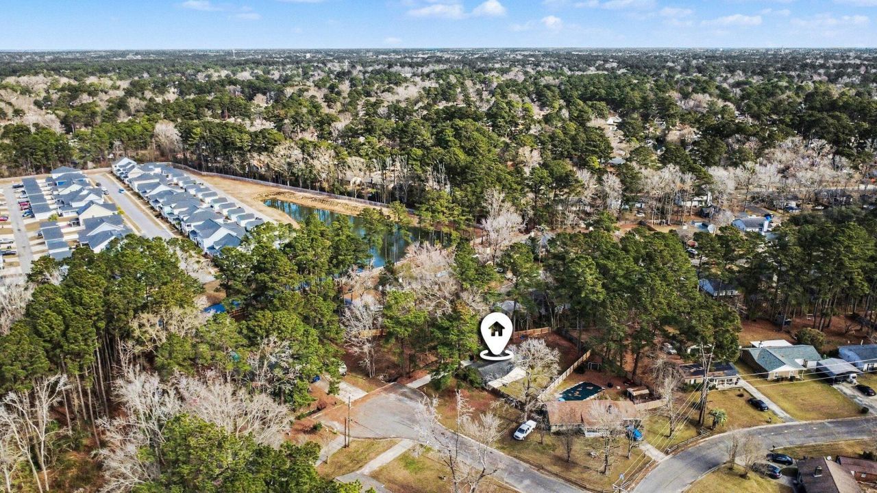 451 Longleaf Drive Photo 27