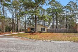 451 Longleaf Drive photo 4