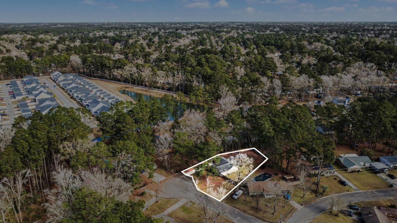 451 Longleaf Drive Photo 30