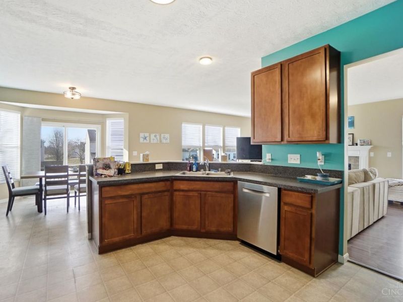 7831 Healy Drive, Maineville, OH 45039 Photo 13