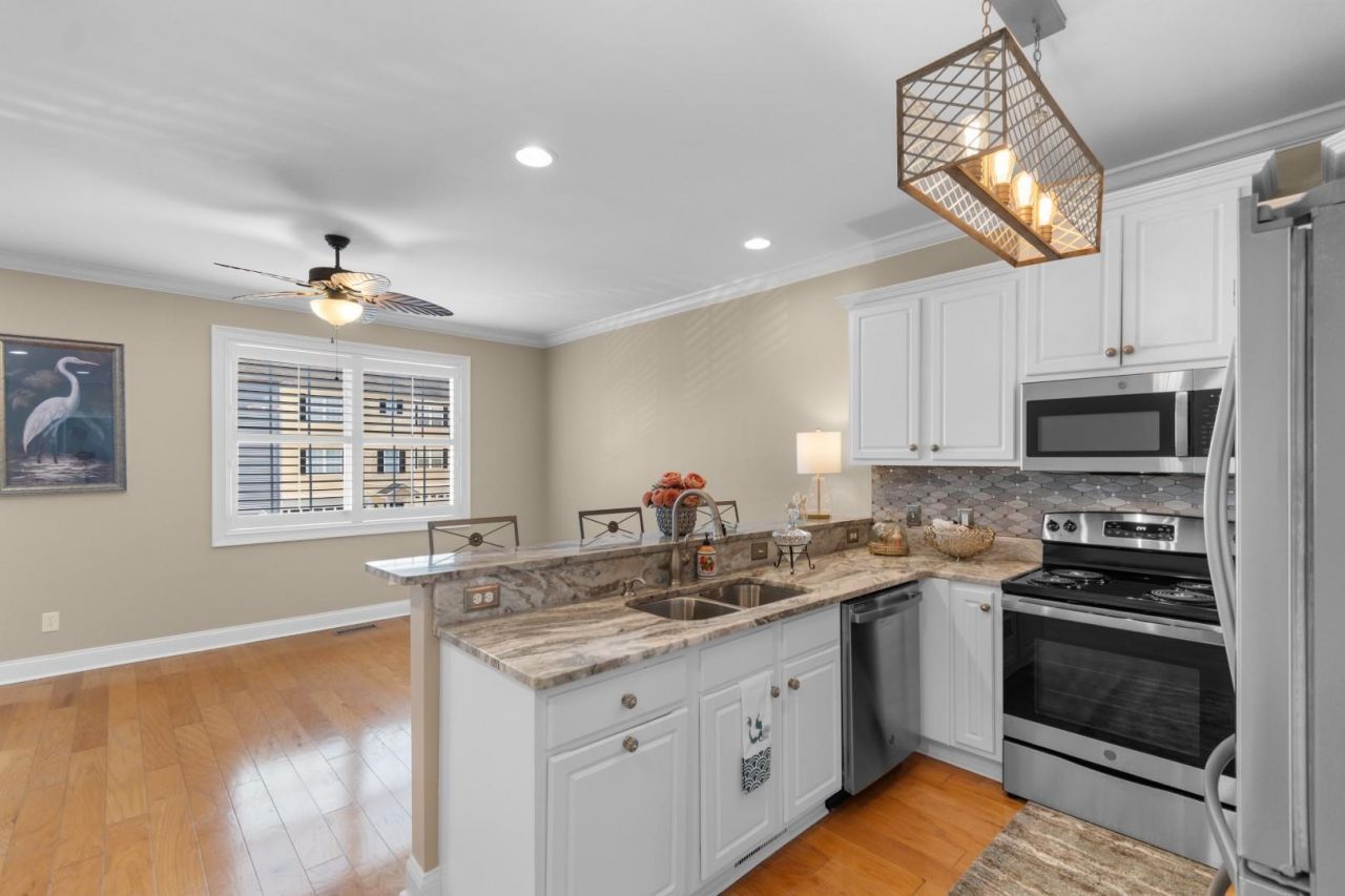 2428 Little River Neck Rd. Photo 4