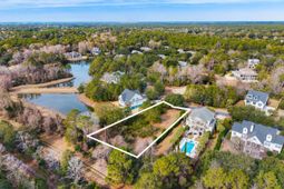 302 Colony Club Dr.  photo 4