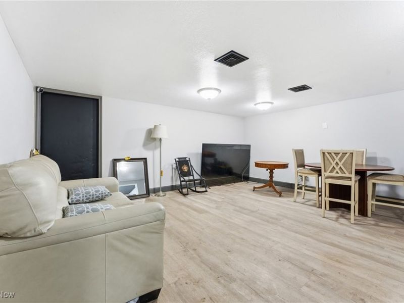 115 E Ely Street, Alliance, OH 44601 Photo 25