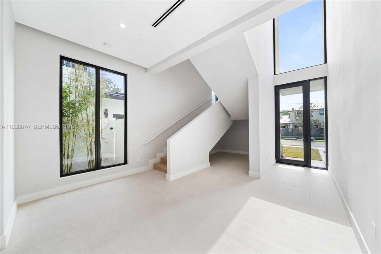 1117 SE 9th St, Fort Lauderdale, FL 33316 Photo