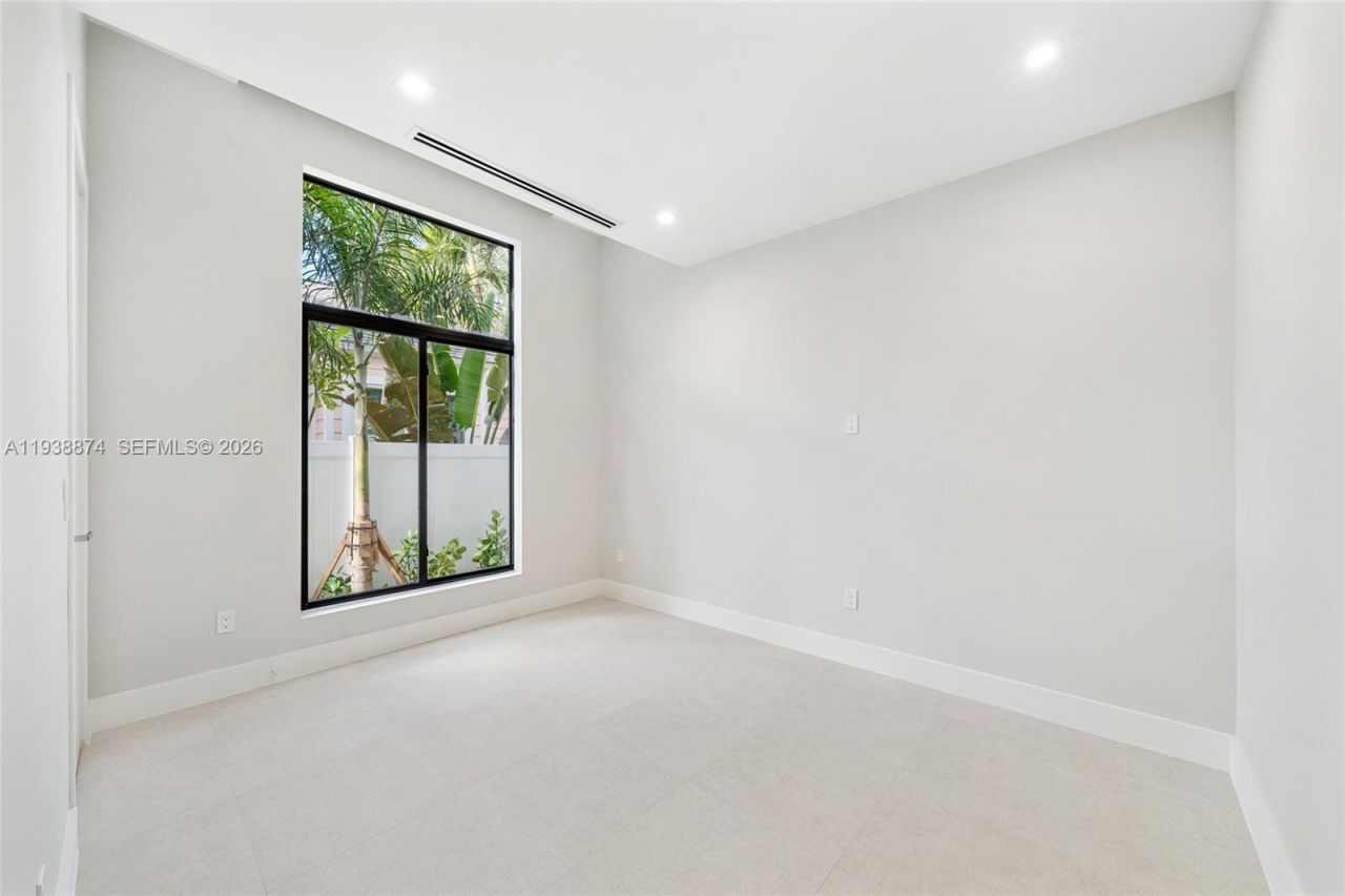 1117 SE 9th St, Fort Lauderdale, FL 33316 Photo