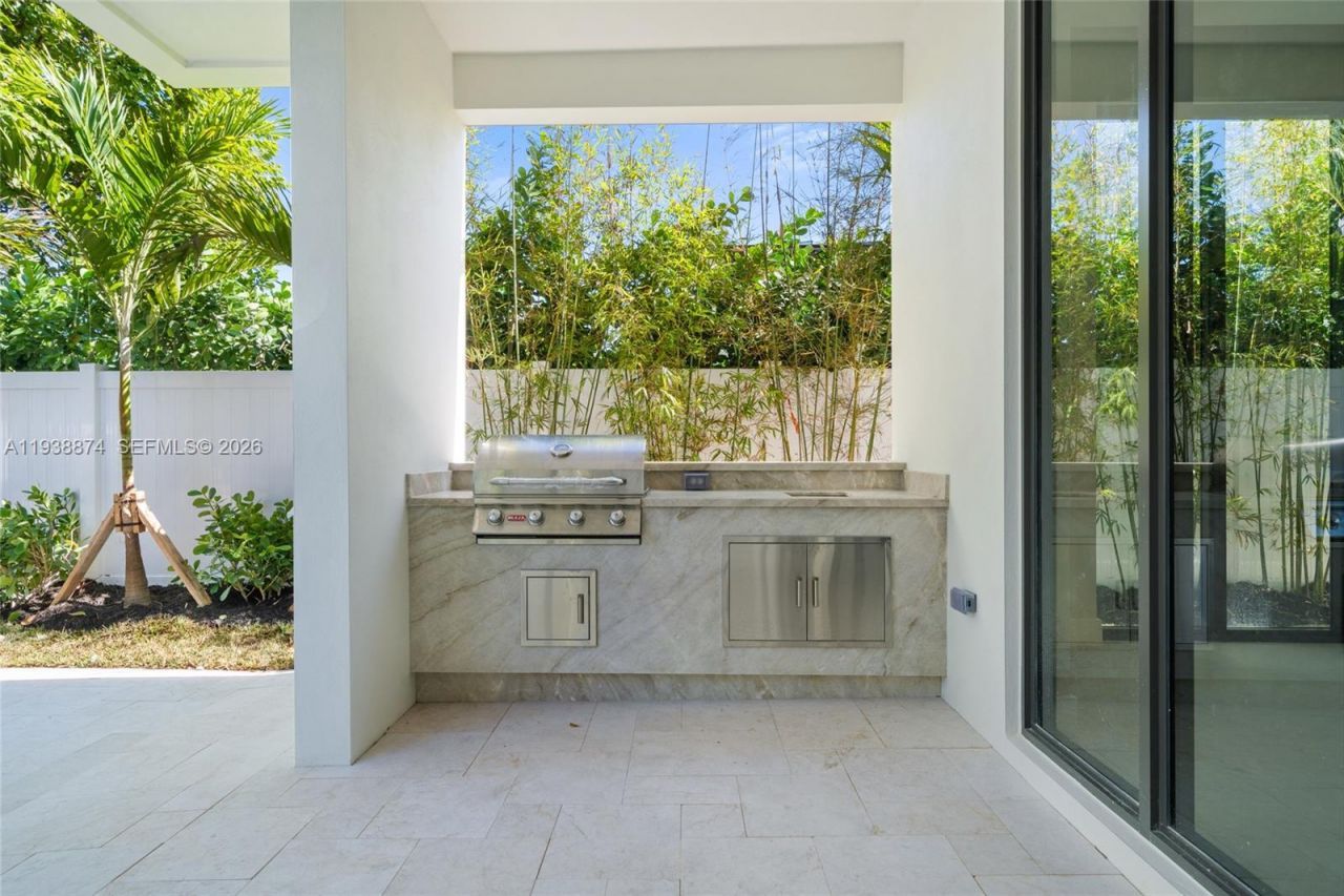 1117 SE 9th St, Fort Lauderdale, FL 33316 Photo