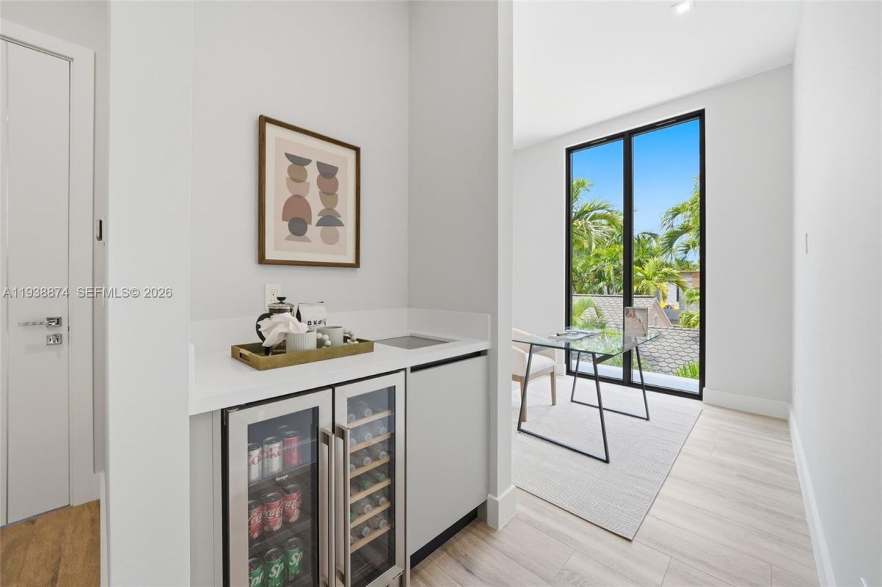 1117 SE 9th St, Fort Lauderdale, FL 33316 Photo