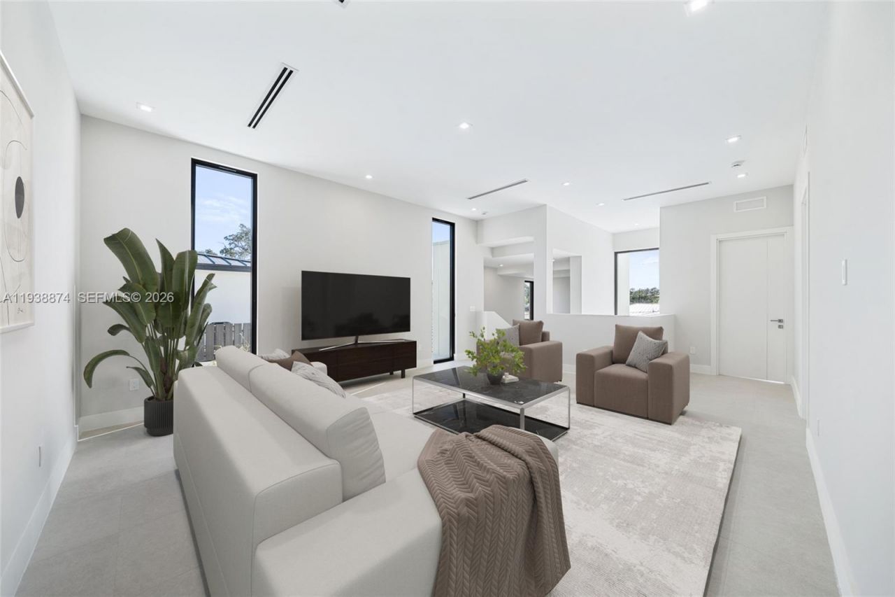 1117 SE 9th St, Fort Lauderdale, FL 33316 Photo