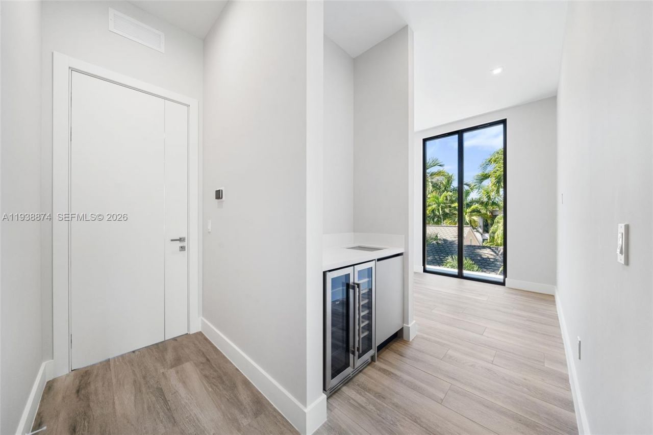 1117 SE 9th St, Fort Lauderdale, FL 33316 Photo