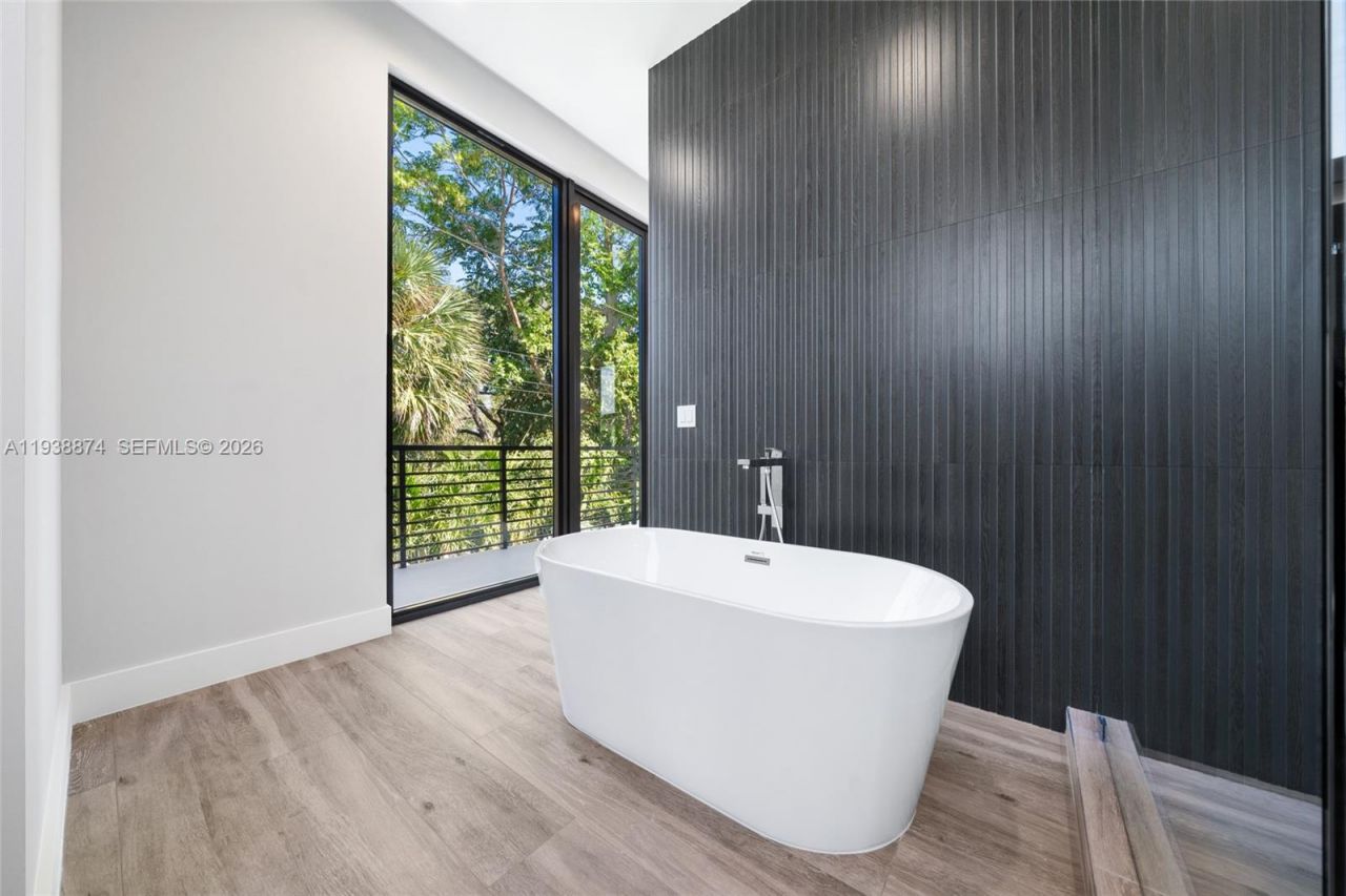 1117 SE 9th St, Fort Lauderdale, FL 33316 Photo
