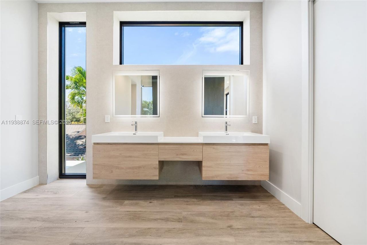 1117 SE 9th St, Fort Lauderdale, FL 33316 Photo