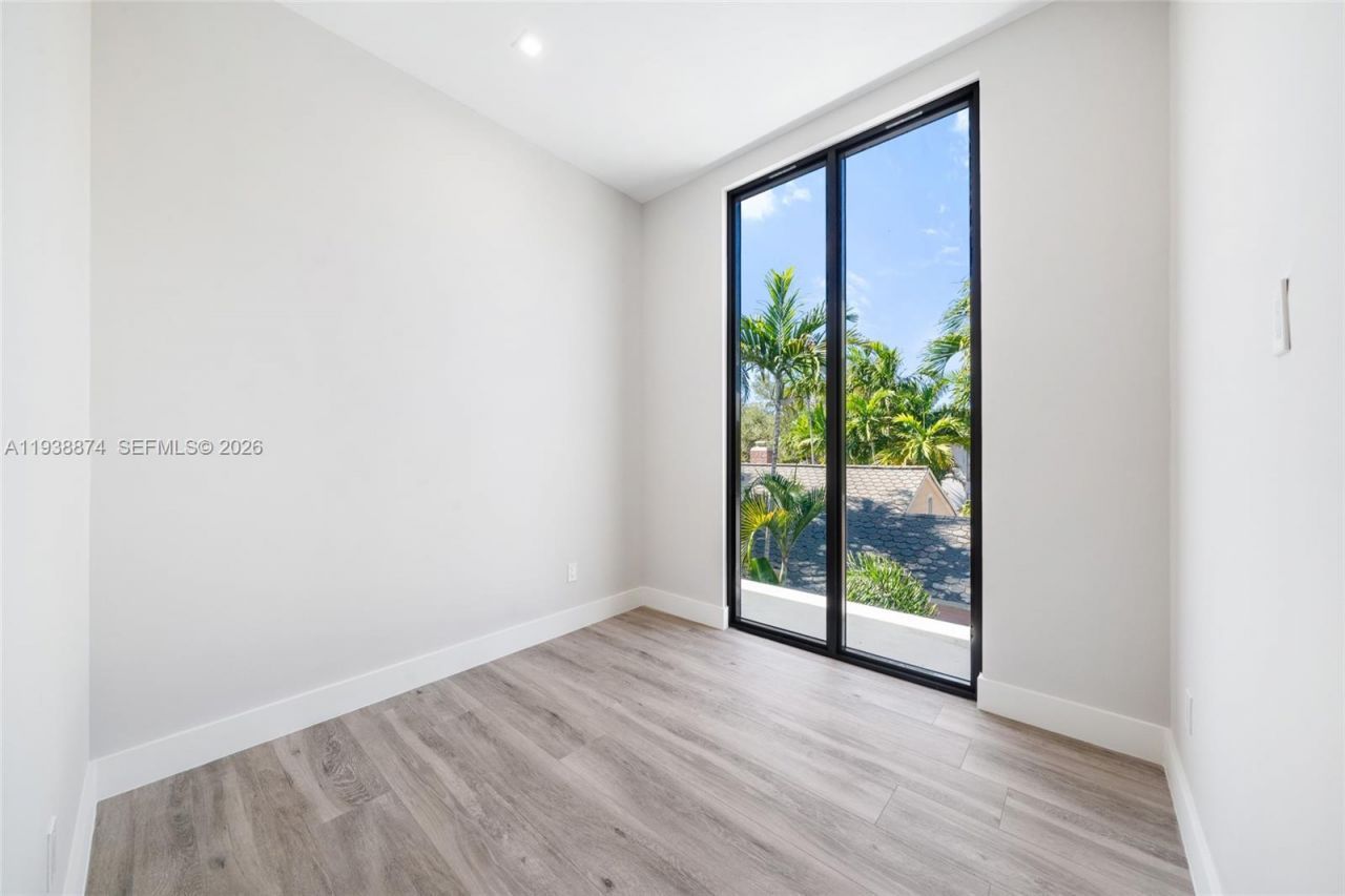 1117 SE 9th St, Fort Lauderdale, FL 33316 Photo